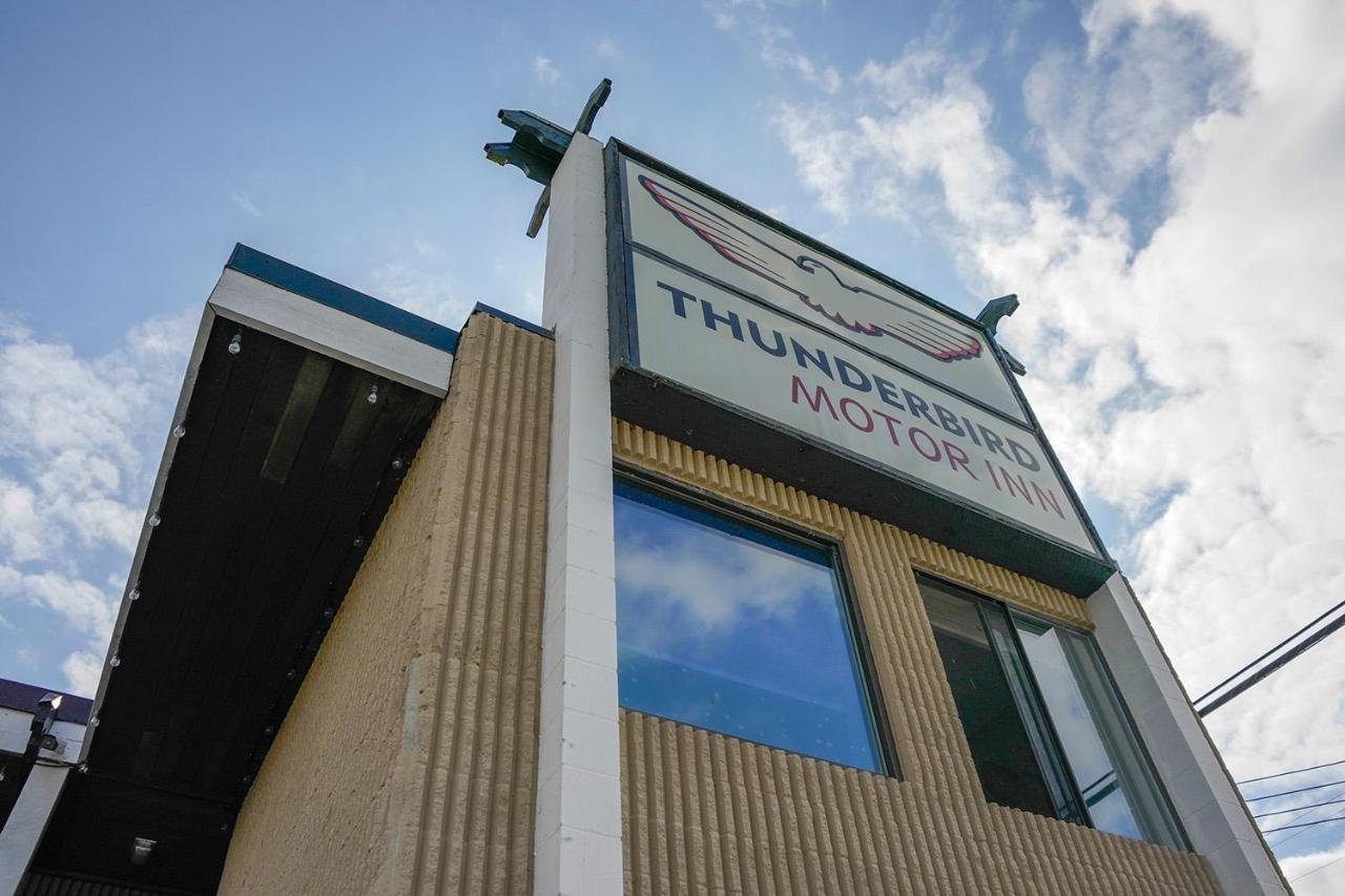 Thunderbird Motor Inn Duncan Luaran gambar